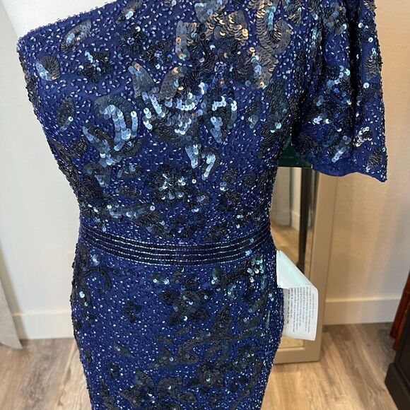 NEW MAC DUGGAL SEQUINED ONE SHOULDER EVENING GOWN - Picture 6 of 13